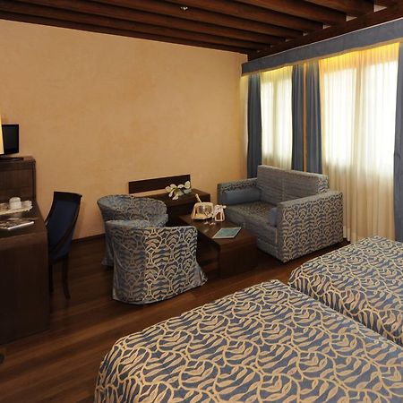 Palazzo Selvadego Hotel Венеция Екстериор снимка
