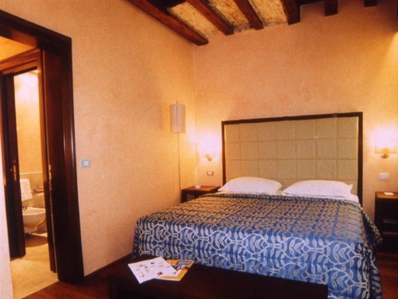 Palazzo Selvadego Hotel Венеция Екстериор снимка