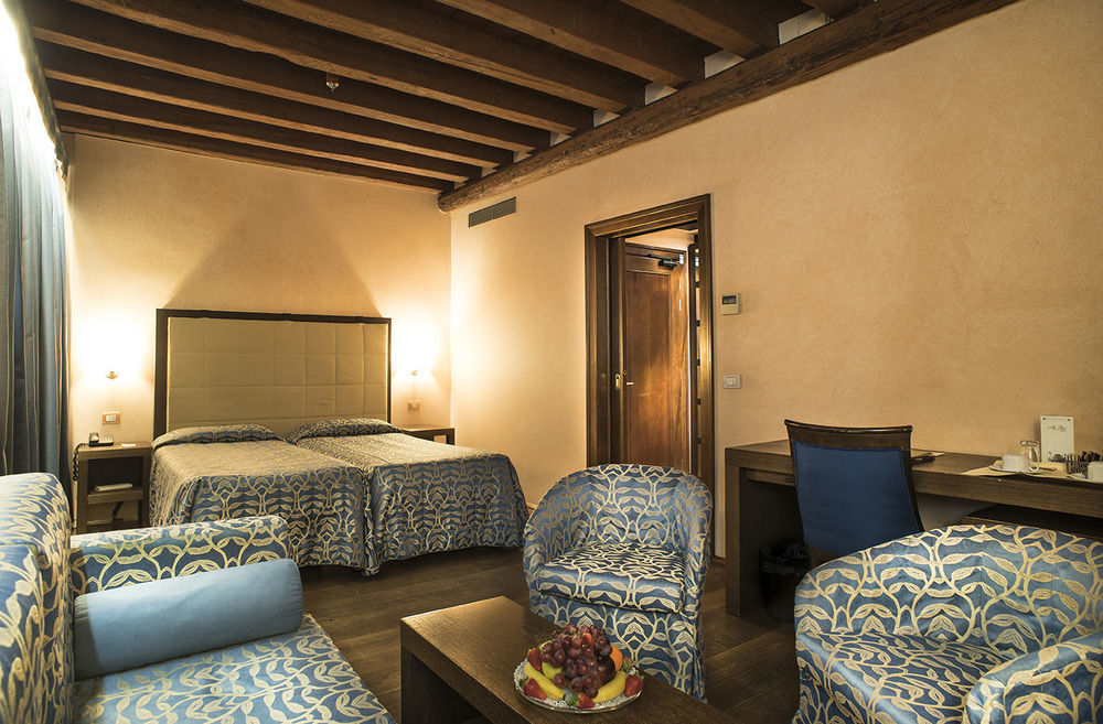 Palazzo Selvadego Hotel Венеция Екстериор снимка