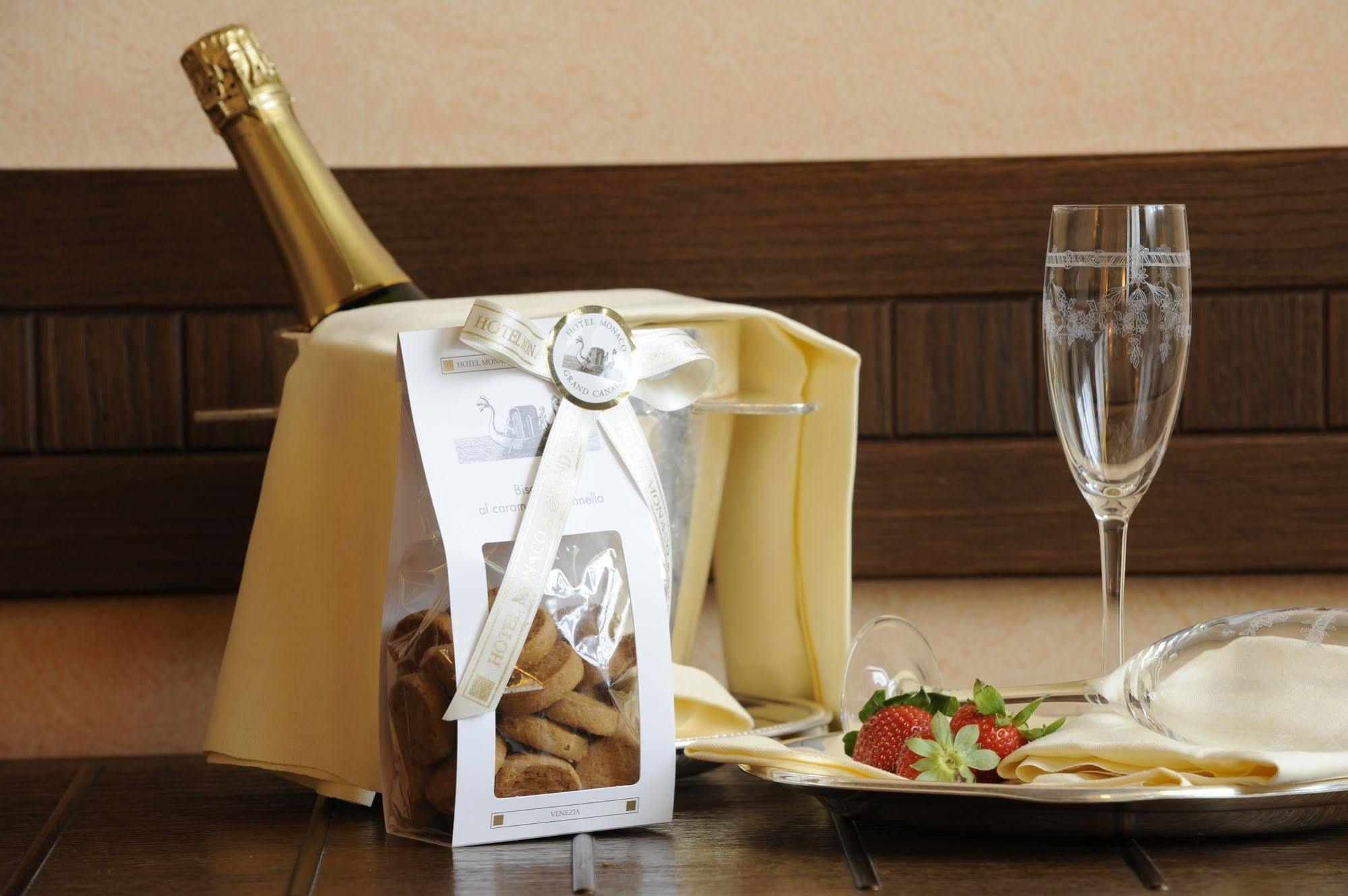Palazzo Selvadego Hotel Венеция Екстериор снимка