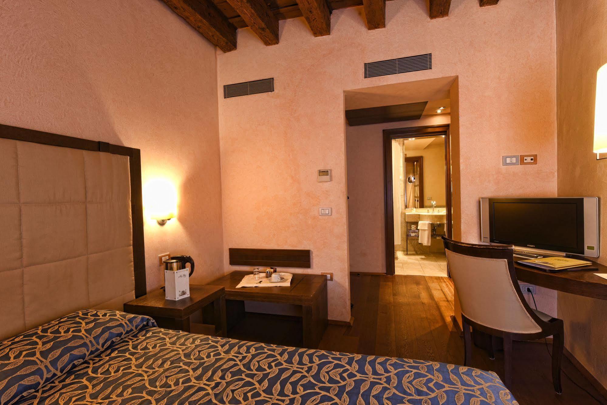 Palazzo Selvadego Hotel Венеция Екстериор снимка