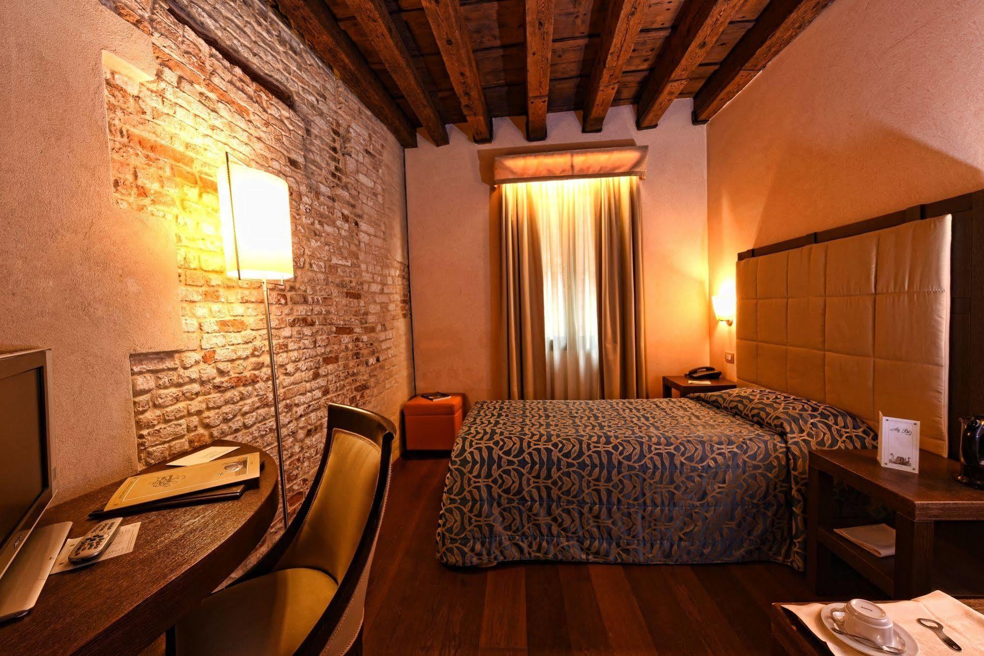 Palazzo Selvadego Hotel Венеция Екстериор снимка